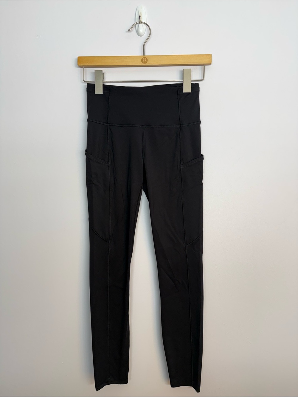 21: Lululemon Fast & Free 7/8 Tight II *Non-Reflective Nulux 25" Black Sz 4